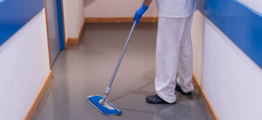 Indoor cleaning service in Kochi team